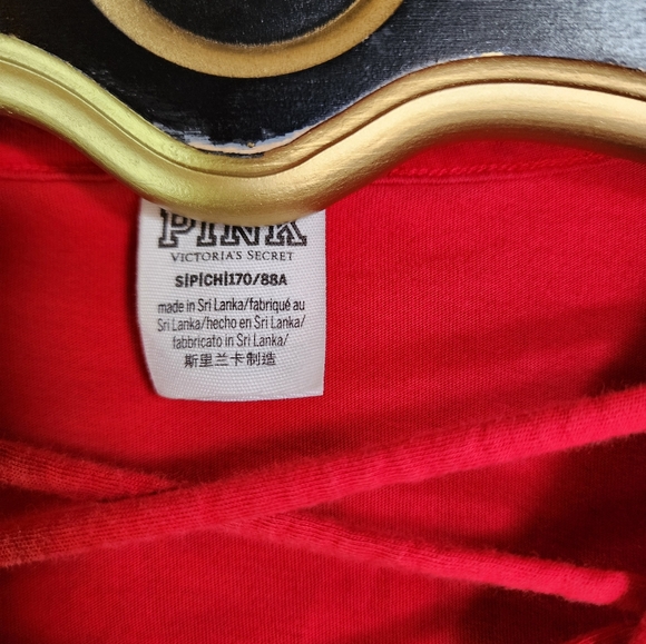 PINK Gonna Party Like It's 1776 Oversize V Neck Tee Red Size Small - Picture 5 of 8